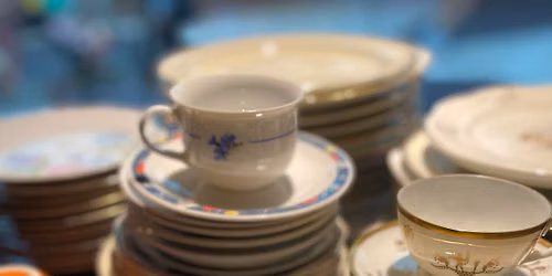 Recycling: Kreativ Workshop i Zillomans Kalasbutik, Hammarby Sj\u00f6stad Stockholm