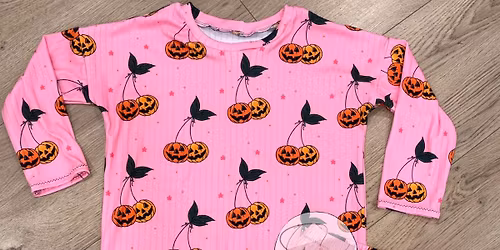 Christmas Shop, Sip, & Paint \ud83c\udf84