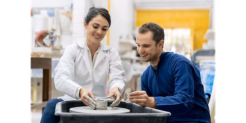 Pottery Wheel Throw-Down - Pottery Class in Los Angeles | Classpop!\u2122