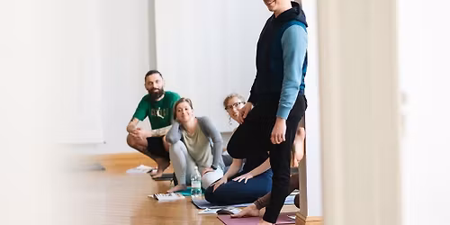 Kurs Doszkalaj\u0105cy Druga Seria Ashtanga Jogi 60h YACEP z Mateuszem Dekerem 13.03 - 10.05.2026!