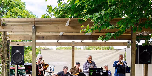 Dixie Swing at The Honest Lawyer