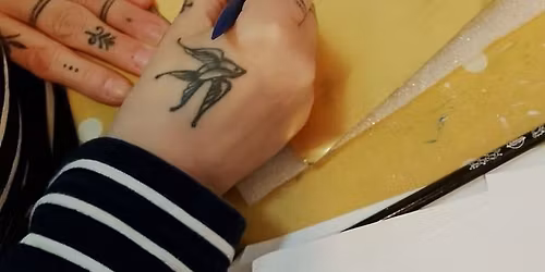 Embossed Foil Decorations Workshop 