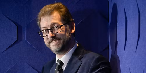 A Seriously Groovy Movie Christmas with Dr Tom Christie