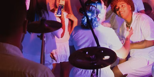 Soir\u00e9e blanche - DJ set & saxophone live