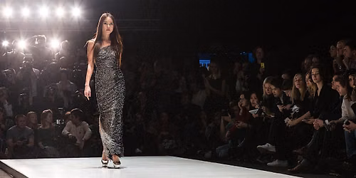 PHOTOGRAPHER & PRESS REGISTRATION FOR LONDON FASHION WEEK PRESS PASS