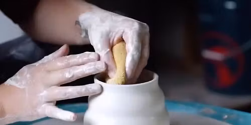 The Great Clay Throw: A Pottery Wheel 2 hour Taster