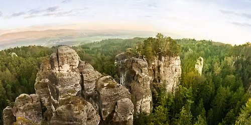 Kelion\u0117 \u012f \u010cekij\u0105,Vokietij\u0105 ir Lenkij\u0105: Bohemijos ir Saksonijos \u0160veicarijos gamta ir Kioning\u0161teino tv