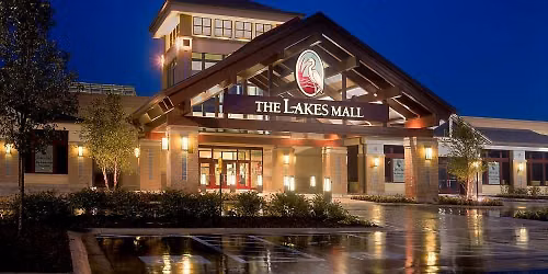 Christmas in July at The Lakes Mall