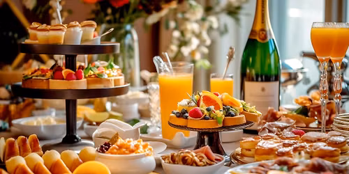 CHRISTMAS BRUNCH BUFFET