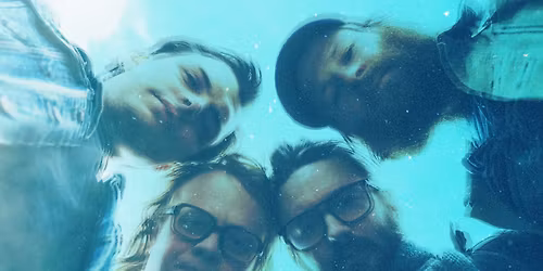 Stuck On - SVART KATT 