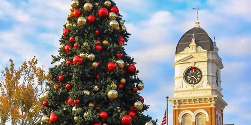 Christmas Eve Candlelight Service on the Covington Square