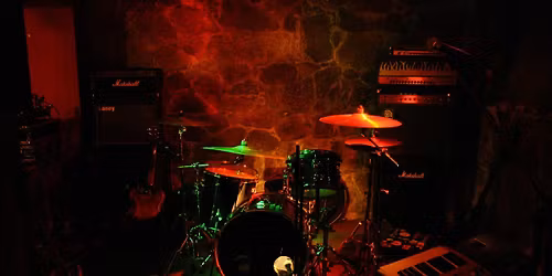 MEERSEIN+ZEROY CRUCIATUM+TWISTED DESTINY live im M\u00fchlkeller