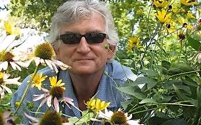 Hoffman Estates Garden Club Presents "Mike Nowak"