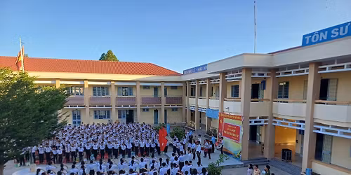 Ch\u00e0o m\u1eebng k\u1ef9 ni\u1ec7m 85 n\u0103m ng\u00e0y th\u00e0nh l\u00e2ph \u0110\u1ed9i TNTP H\u1ed3 Ch\u00ed Minh