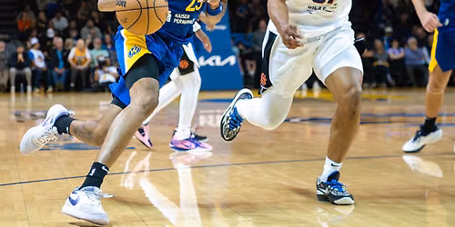 Santa Cruz Warriors vs. Valley Suns
