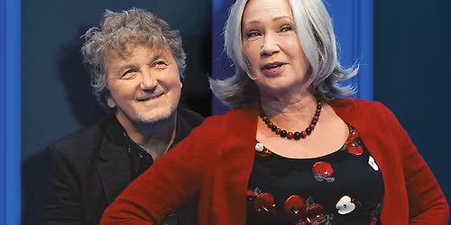 \ud83c\udfadFebru\u00e1ri b\u00e9rletsz\u00fcnet: Kartonpapa vend\u00e9gel\u0151ad\u00e1s!\ud83c\udfad