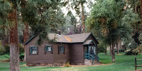 Hollinshead Homestead Holiday Open House & Historical Tour