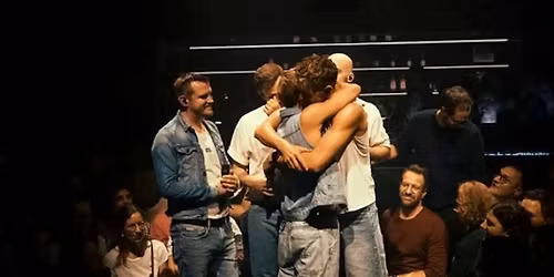 Les Touristes - live