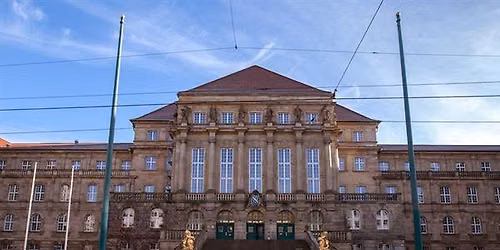 Rathausf\u00fchrungen mit J\u00fcrgen Kaiser