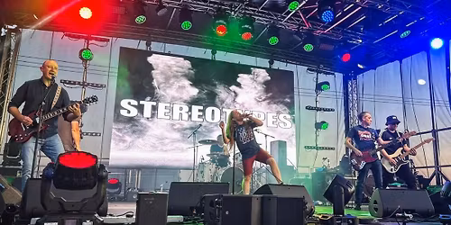 The Stereotypes perform LIVE at the Kings Arms, North Walsham. Non stop Britpop & Indie Anthems!