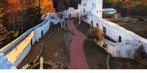 Valraven @ Castle Faire 2026\/Uhuburg Owl Castle