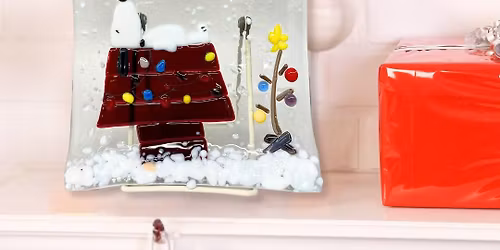 Tween Kids Nite Out: Christmas Snoopy Glass Fused Plate