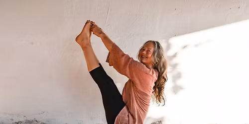 YOGAWEEKEND WITH MELANIE COOPER!