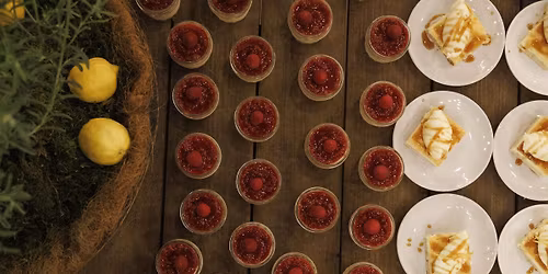 AT CAPACITY The Collections Served: A Curated Dinner