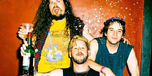 PLISSK\u00cbN presents WAVVES