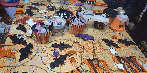 Halloweensk\u00e9 pr\u00e1zdninov\u00e9 tvo\u0159en\u00ed