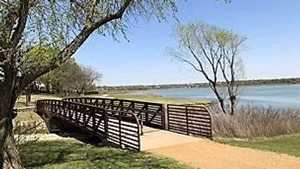Hike Tribute Shoreline Trail