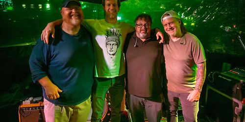 Mac & Juice Quartet at Moe's Original BBQ (CRAWFISH BOIL!!)