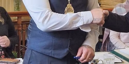 SPECIAL with flowers \ud83c\udf37 with Minister Dez Beaumont 