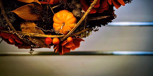 Break's Autumn Wreath Making