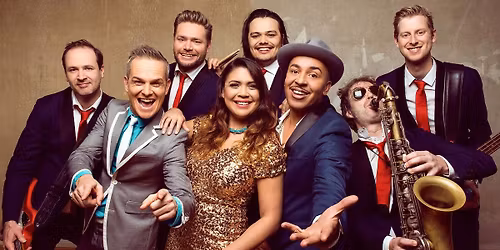 Lou Bega & Hermes House Band \u00b7 Bad Elster tanzt den Mambo No. 5!