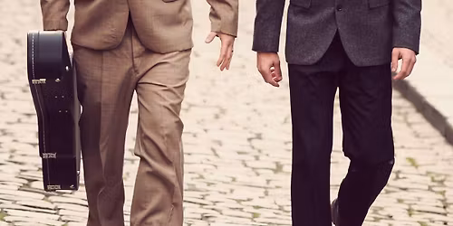 Arrogant Twins a Shelma Hayek