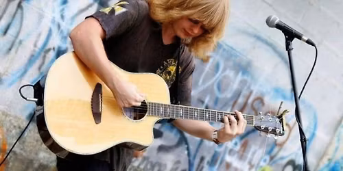 Marshall Stone @ JenJen's - Live Acoustic