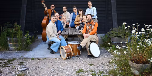 Tone of Voice Orchestra p\u00e5 Klaverfabrikken