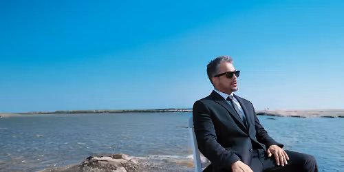 Emre Altu\u011f in \u0130stanbul