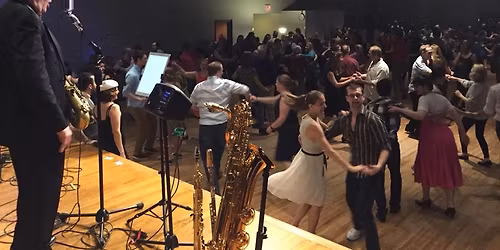 Dancing at the 33!!!!