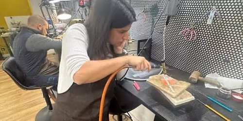 Taller de Joyer\u00eda: Crea tu propia joya artesanal en 4 horas