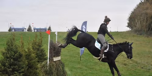 \ud83c\udf84Festive\ud83c\udf84 Winter Arena Eventing at Auckland Equestrian