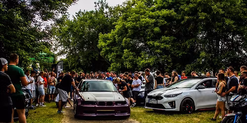 Szezonnyit\u00f3 Aut\u00f3s Motoros Tal\u00e1lkoz\u00f3 