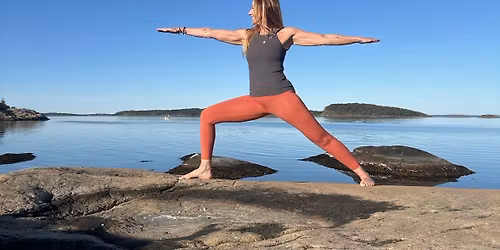 Yoga med Tove. Viryayoga - Dynamisk yoga niv\u00e5 2. KUN 2 ledige plasser