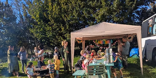 Goodwill Gathering (Friendsmas \/ Orphans Christmas)