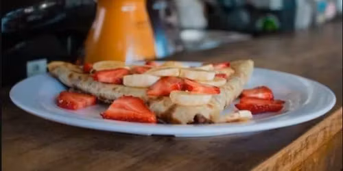 Cr\u00eape party - Montmartre