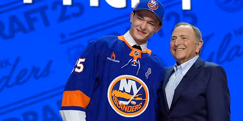 Bridgeport Islanders at Utica Comets at Adirondack Bank Center at the Utica Memorial Auditorium