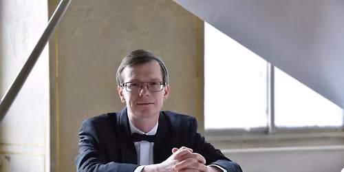 Sv\u011btov\u00e9 premi\u00e9ry \u010desk\u00fdch soudob\u00fdch skladatel\u016f