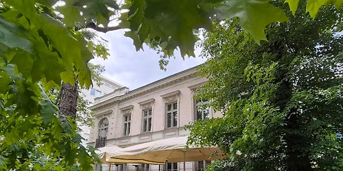 W\u015br\u00f3d gwiazd literatury i teatru. Opowie\u015bci z Polnej i Marsza\u0142kowskiej. Ze zwiedzaniem TR