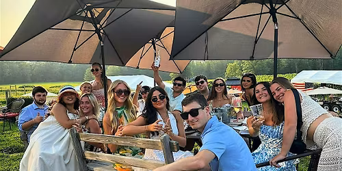 Sips & Smiles Singles Night at the Winery